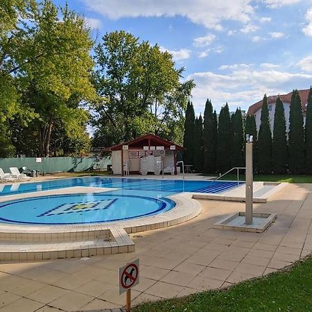 Panorama Lux Wellness Apartman Hajdúszoboszló Εξωτερικό φωτογραφία